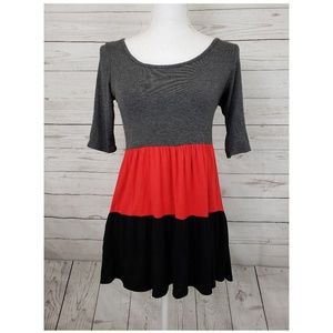 The Zig Zag Stripe tiered tunic top